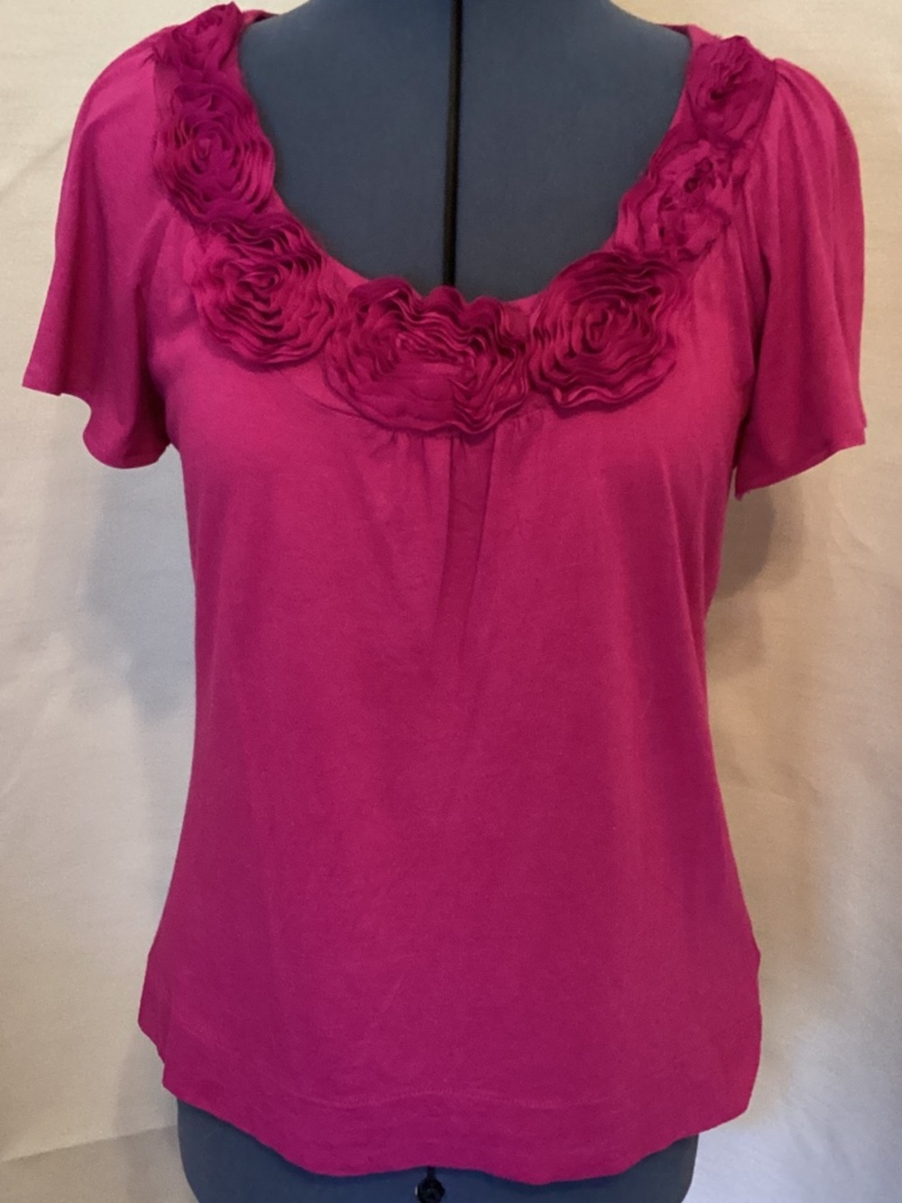 Women’s Fuchsia Floral Scoop Neck Top